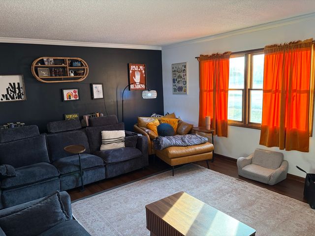 66 Holiday Drive, Clinton, IL 61727