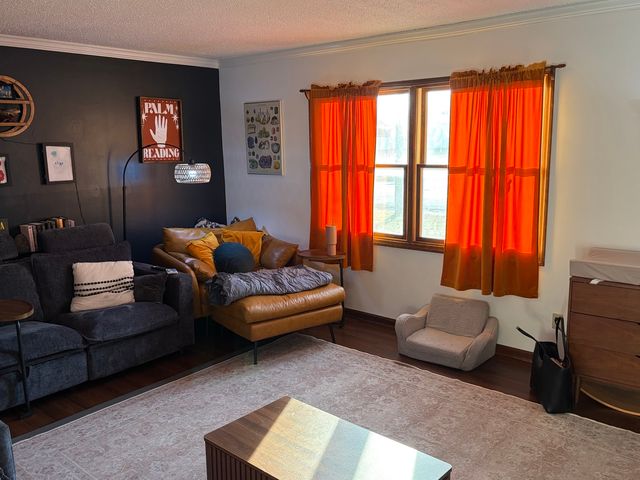 66 Holiday Drive, Clinton, IL 61727