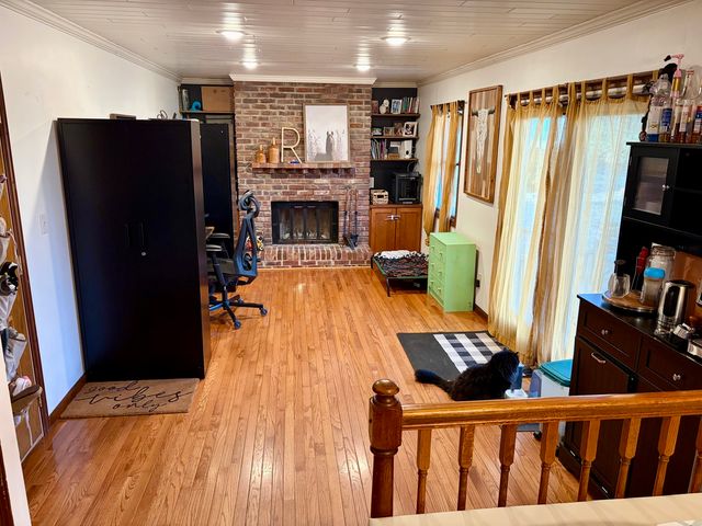 66 Holiday Drive, Clinton, IL 61727