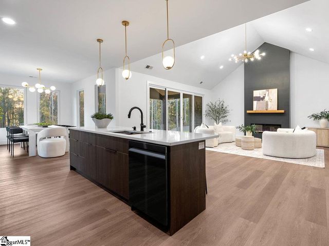 2032 Blessed Drive, Inman, SC 29349