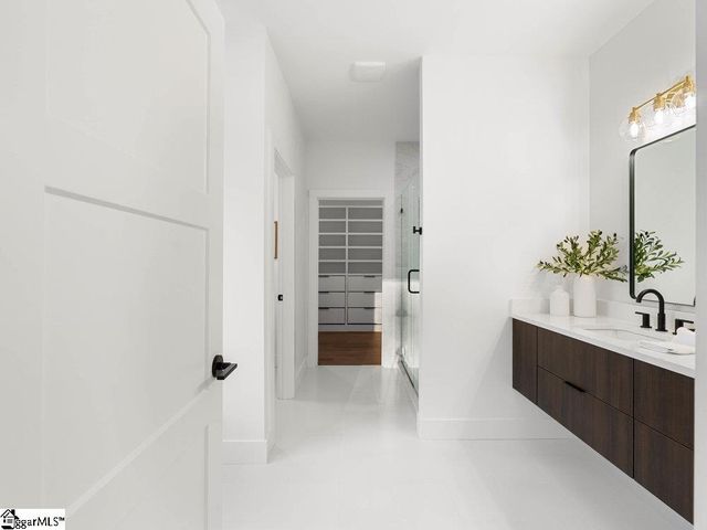 2032 Blessed Drive, Inman, SC 29349