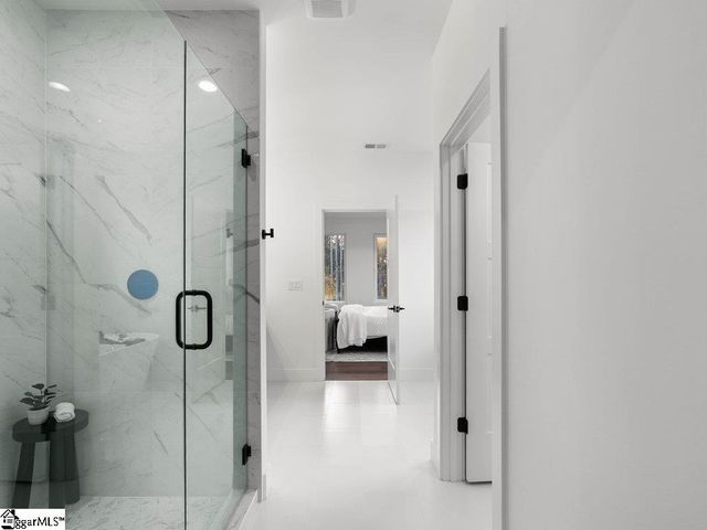 2032 Blessed Drive, Inman, SC 29349