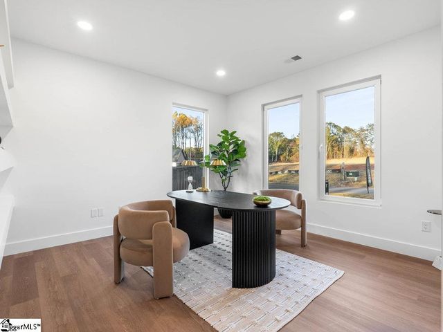 2032 Blessed Drive, Inman, SC 29349