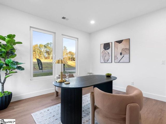 2032 Blessed Drive, Inman, SC 29349