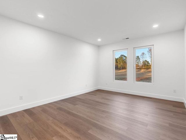 2032 Blessed Drive, Inman, SC 29349