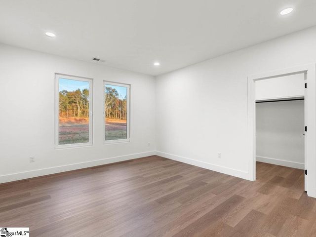 2032 Blessed Drive, Inman, SC 29349