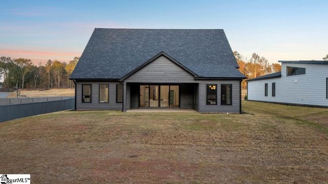 2032 Blessed Drive, Inman, SC 29349