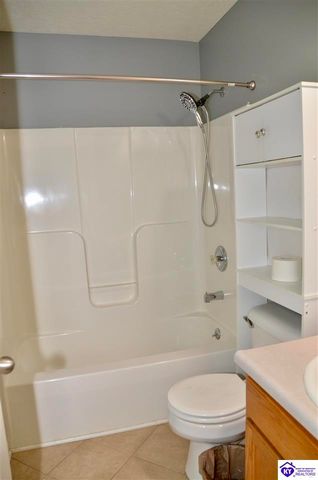 67 Minks Court, Vine Grove, KY 40175