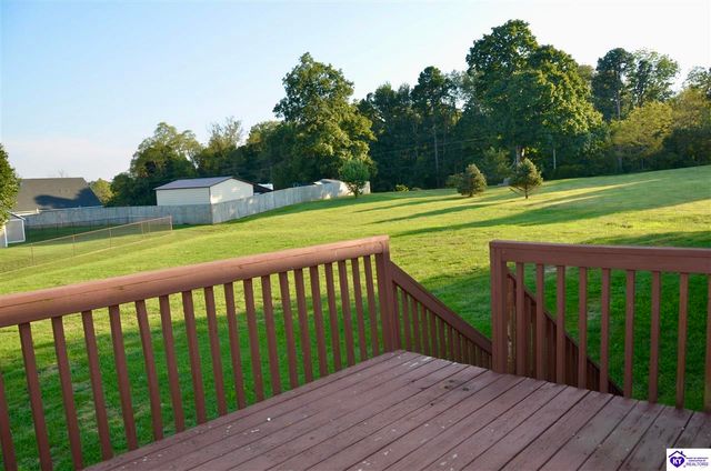 67 Minks Court, Vine Grove, KY 40175