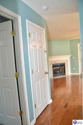 67 Minks Court, Vine Grove, KY 40175