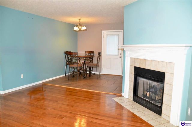67 Minks Court, Vine Grove, KY 40175