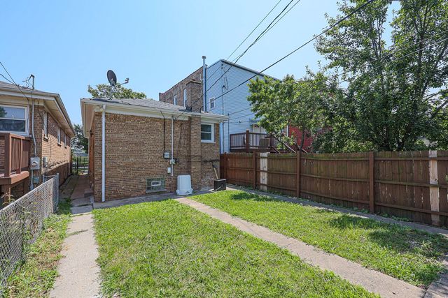 1712 N Springfield Avenue, Chicago, IL 60647