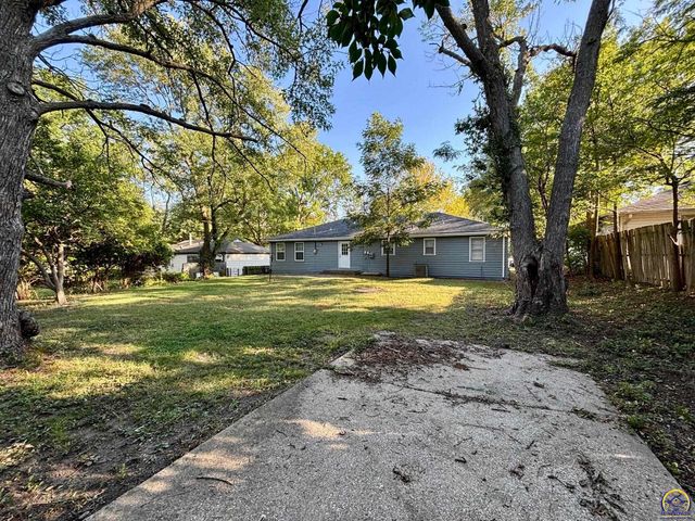 4828 SW 19th ST, Topeka, KS 66604