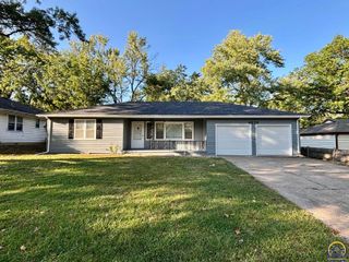 4828 SW 19th ST, Topeka, KS 66604