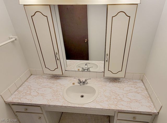 4179 Columbia Road 213, North Olmsted, OH 44070