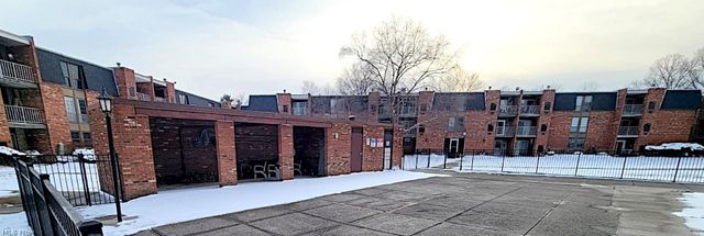 4179 Columbia Road 213, North Olmsted, OH 44070