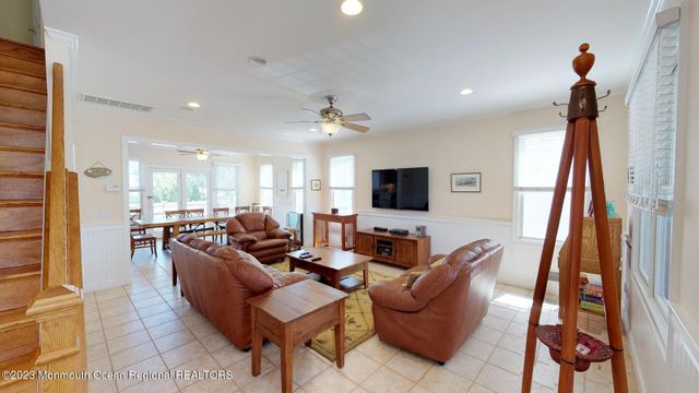 12 23rd Avenue, Seaside Park, NJ 08752