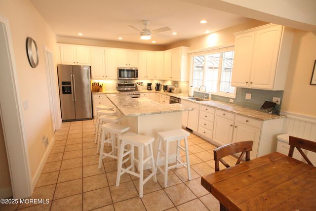 12 23rd Avenue, Seaside Park, NJ 08752