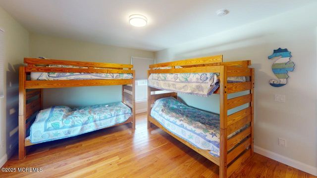 12 23rd Avenue, Seaside Park, NJ 08752