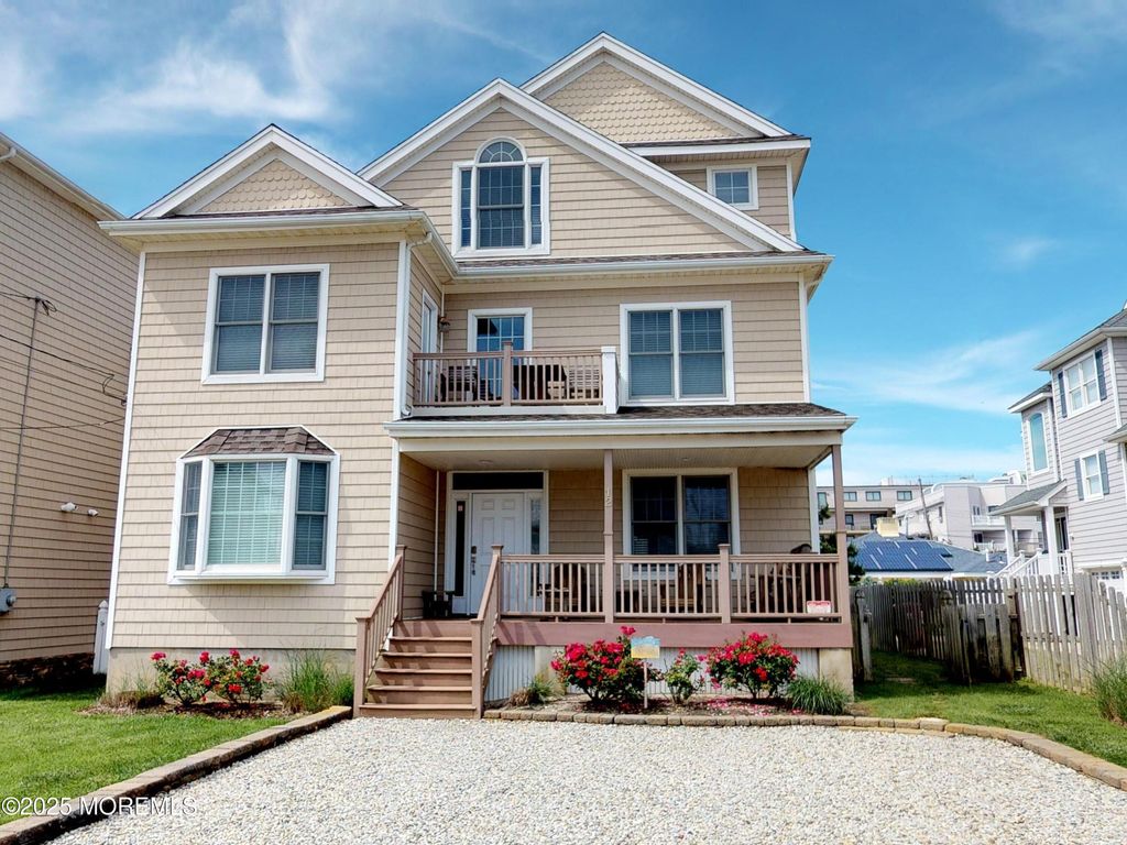 12 23rd Avenue, Seaside Park, NJ 08752