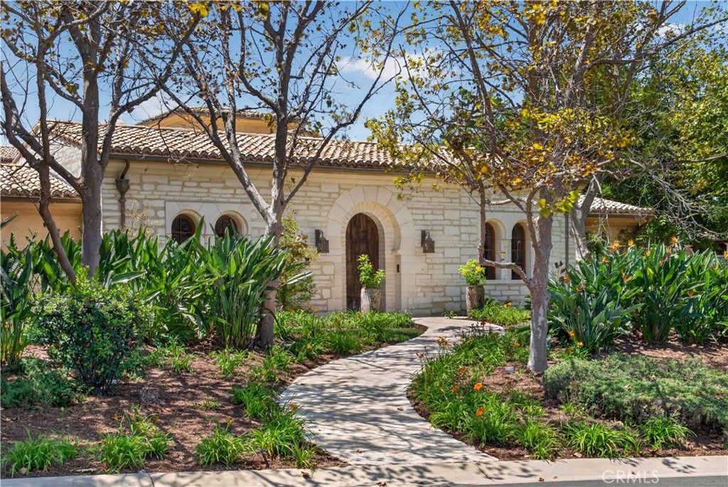 98 Canyon Crk, Irvine, CA 92603 — photo 2