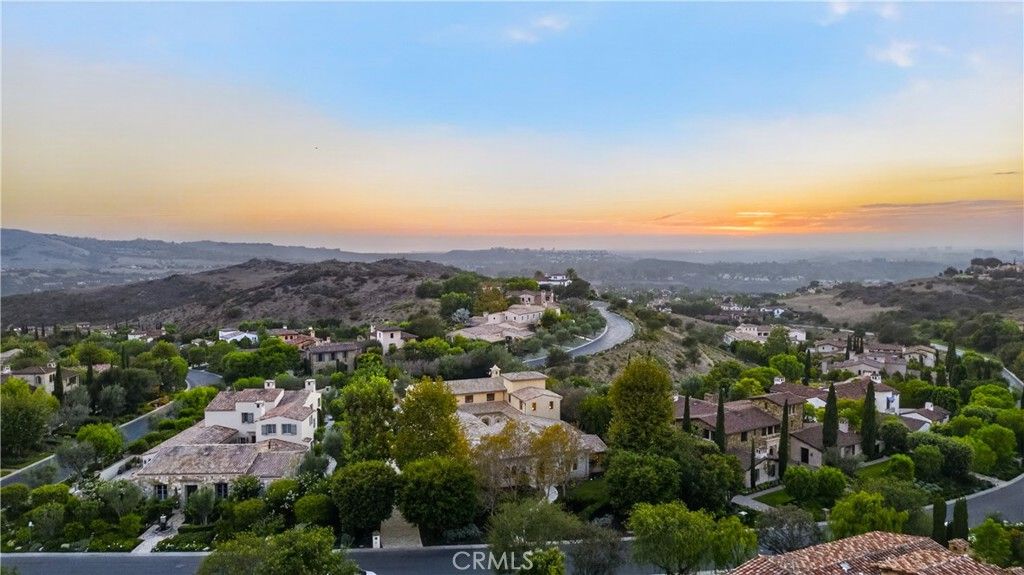 98 Canyon Crk, Irvine, CA 92603 — photo 5