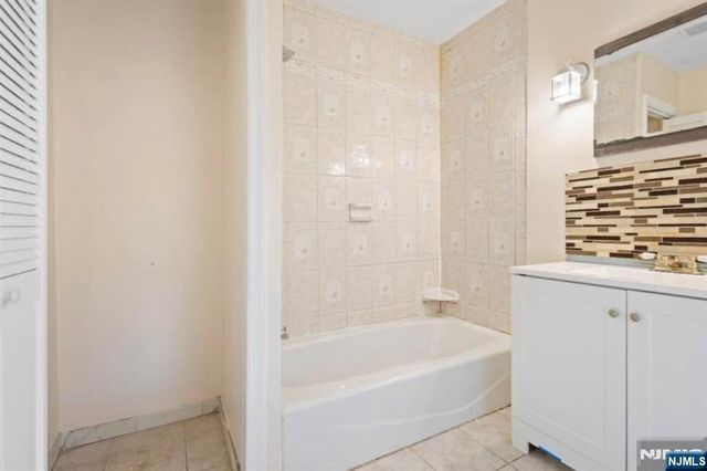 70 Sherman Avenue, Newark, NJ 07114