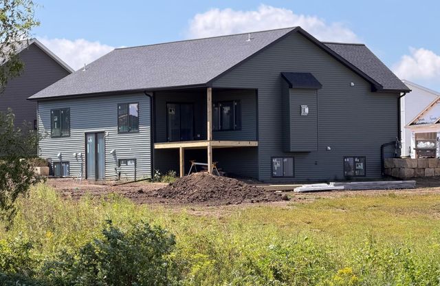 630 7th Avenue NE, Byron, MN 55920