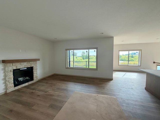 630 7th Avenue NE, Byron, MN 55920