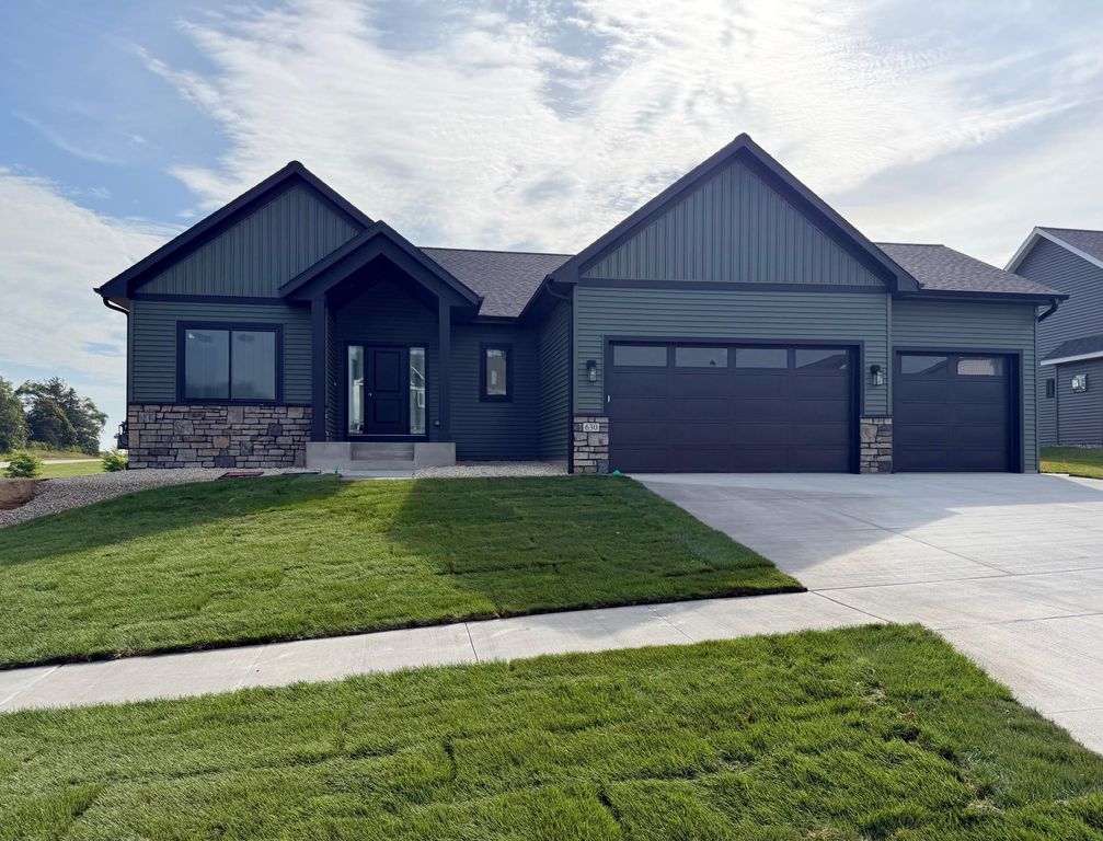 630 7th Avenue NE, Byron, MN 55920