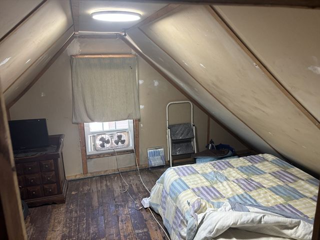 37 Lincoln Hwy, Wareham, MA 02571