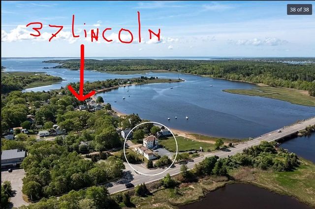 37 Lincoln Hwy, Wareham, MA 02571