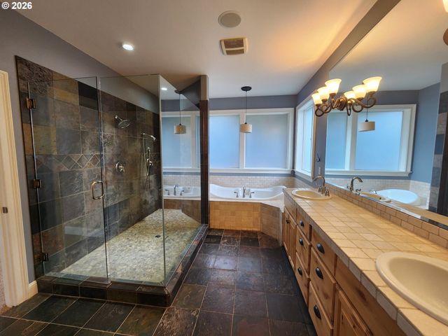 12407 Nw 48TH Ct, Vancouver, WA 98685