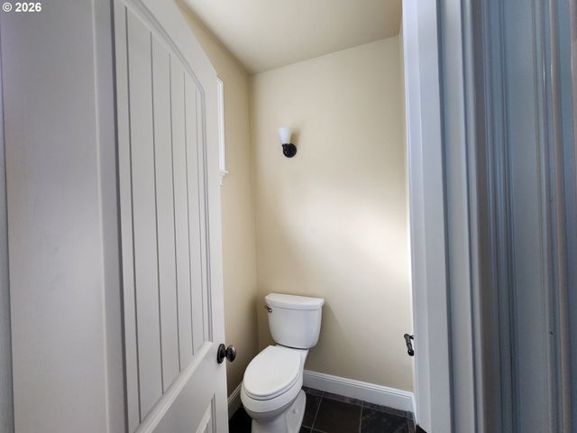 12407 Nw 48TH Ct, Vancouver, WA 98685