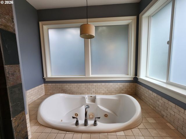 12407 Nw 48TH Ct, Vancouver, WA 98685