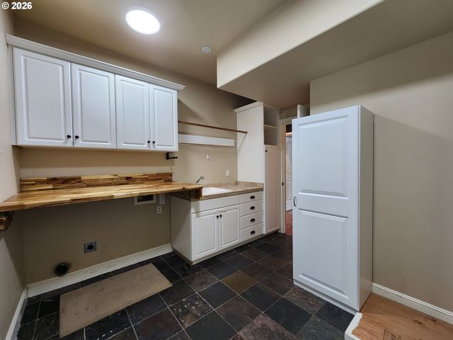 12407 Nw 48TH Ct, Vancouver, WA 98685