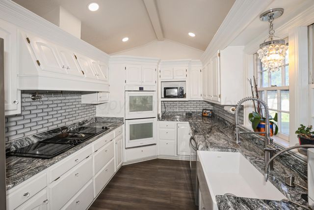 620 N Main Street, Stratford, TX 79084