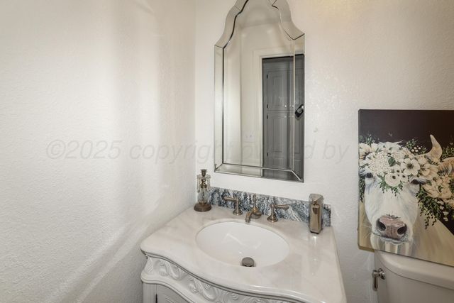 620 N Main Street, Stratford, TX 79084