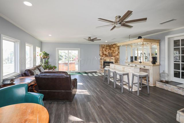 620 N Main Street, Stratford, TX 79084