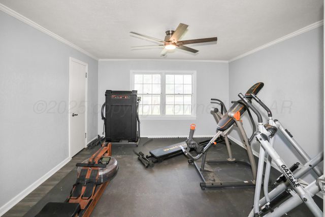 620 N Main Street, Stratford, TX 79084