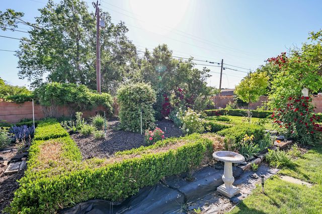 620 N Main Street, Stratford, TX 79084