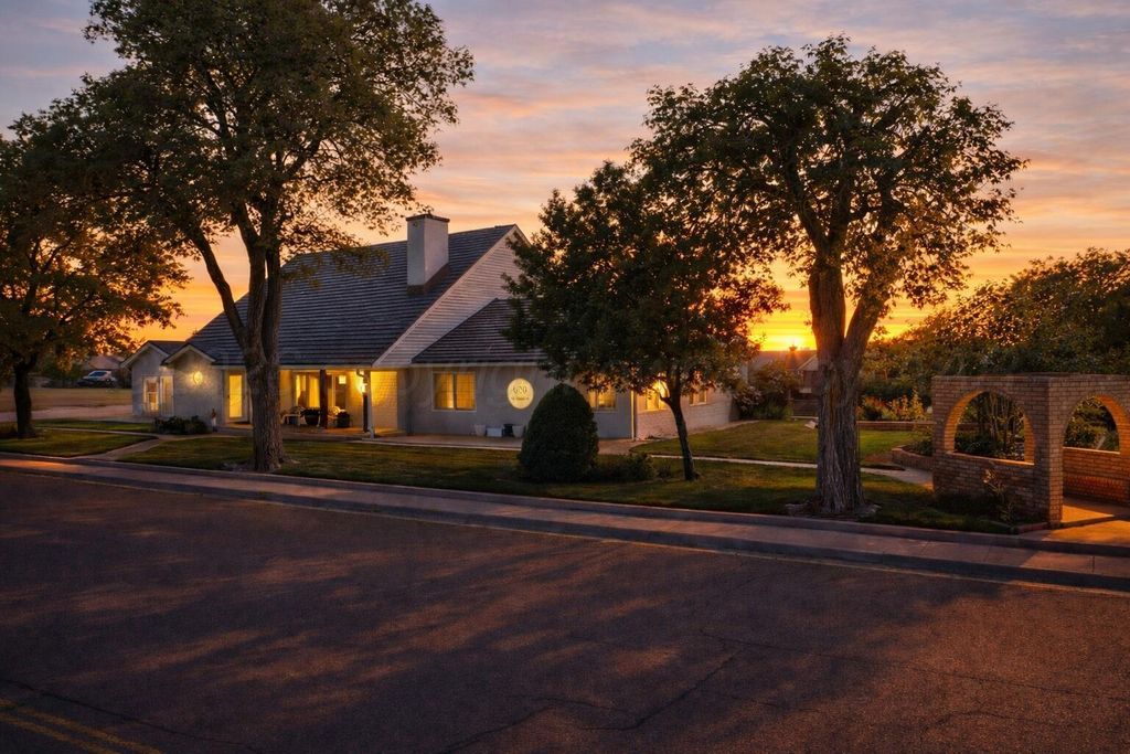 620 N Main Street, Stratford, TX 79084