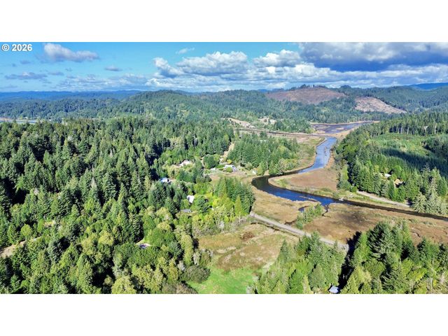 60958 Old Wagon Rd, Coos Bay, OR 97420