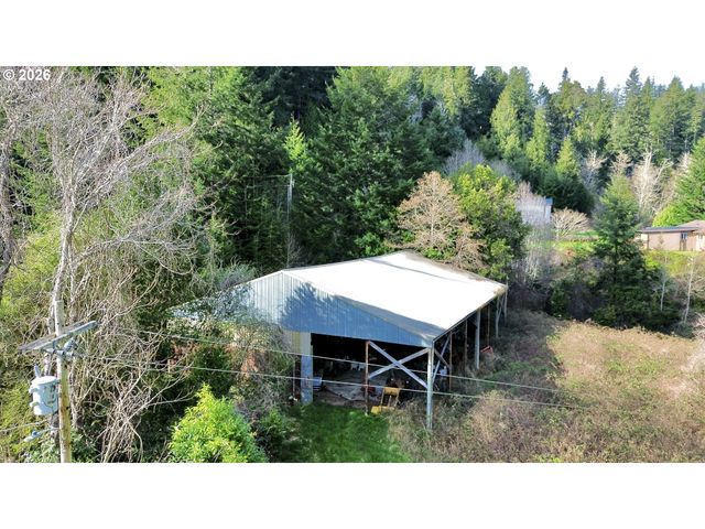 60958 Old Wagon Rd, Coos Bay, OR 97420