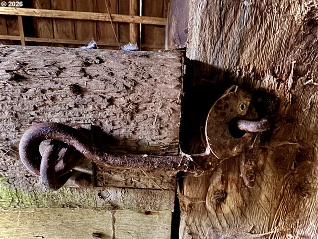 60958 Old Wagon Rd, Coos Bay, OR 97420