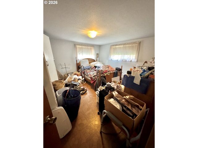 60958 Old Wagon Rd, Coos Bay, OR 97420