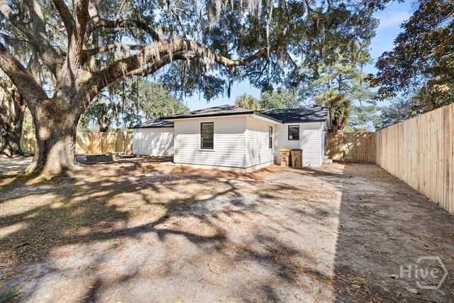 35 Oak Hill Road, Richmond Hill, GA 31324