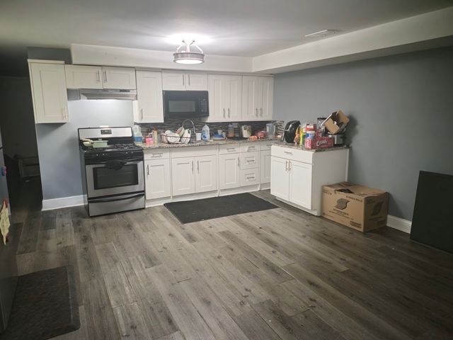 11557 S Sangamon Street, Chicago, IL 60643