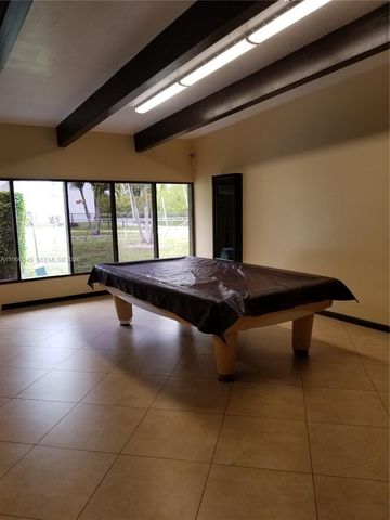 3401 N Country Club Dr 414, Aventura, FL 33180