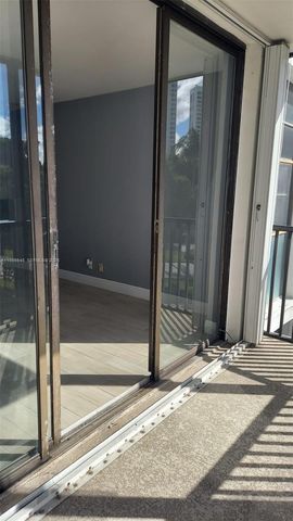 3401 N Country Club Dr 414, Aventura, FL 33180